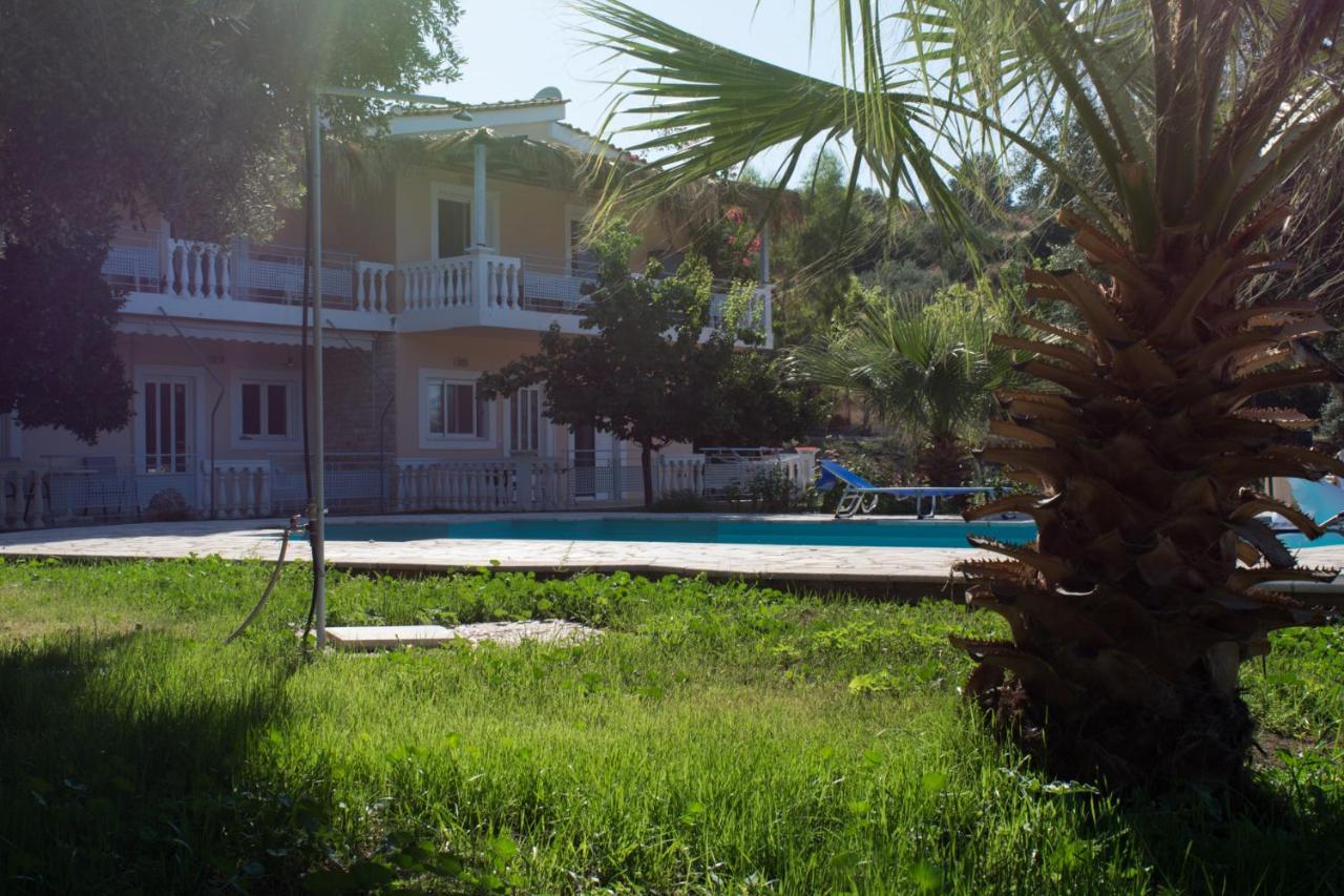 Doroufi Inn Koilás Buitenkant foto