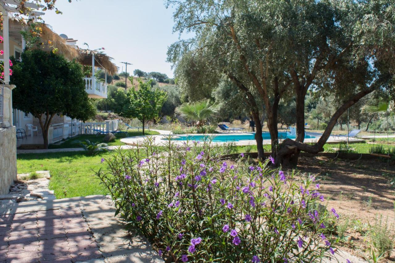 Doroufi Inn Koilás Buitenkant foto